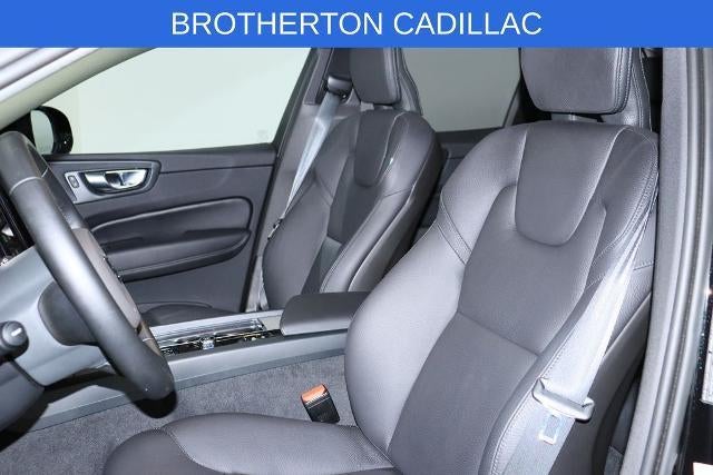 2025 Volvo XC60 Plus