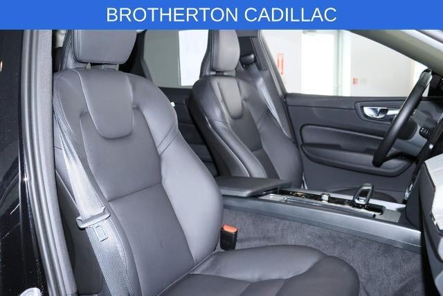 2025 Volvo XC60 Plus